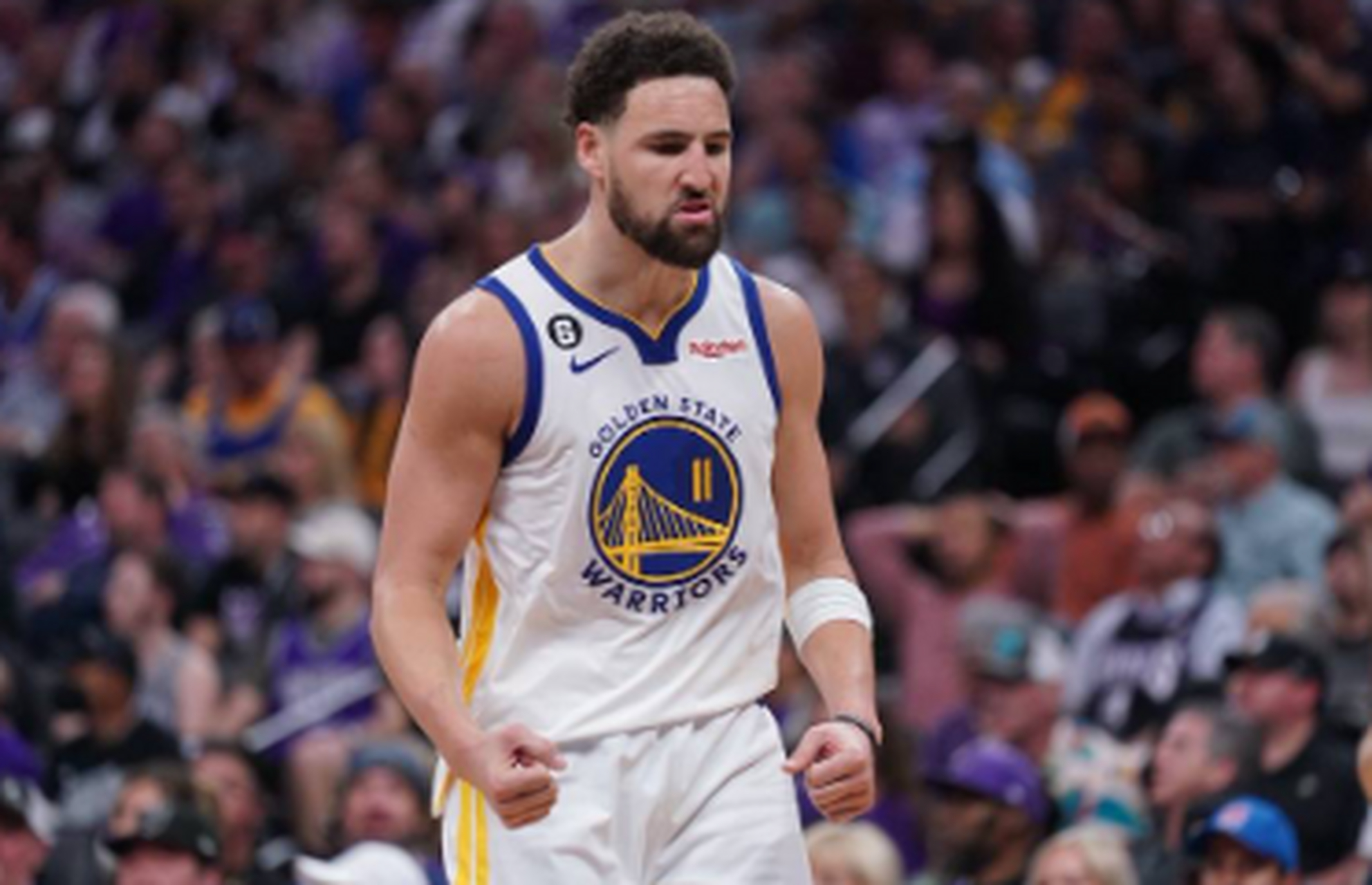 国王进攻选择更合理(国王用什么理由离开了比赛的现场) 国王进攻选择更合理(国王用什么理由离开了比赛的现场)