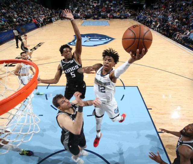 国王进攻选择更合理(国王用什么理由离开了比赛的现场) 国王进攻选择更合理(国王用什么理由离开了比赛的现场)